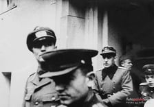 Festung Breslau. Na pierwszym planie major Omar Jachjajew