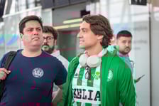 <p>Kibice Real Betis na lotnisku we Wrocławiu</p>