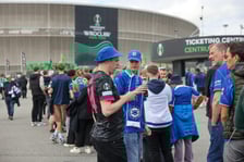 Finał Ligi Konferencji we Wrocławiu. Kibice Realu Betis i Chelsea pod stadionem