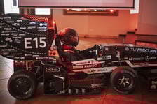 Bolid RT15e skonstruowany przez studentów z PWR Racing Team. Prezentacja bolidu w Starej Garbarni