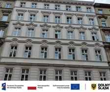<p>Elewacje kamienic na Przedmieściu Oławskim po remoncie</p>