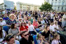 <p>Na Bastionie Sakwowym tłumy meloman&oacute;w. Koncert muzyki filmowej oczarował publiczność</p>
