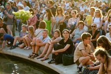 <p>Na Bastionie Sakwowym tłumy meloman&oacute;w. Koncert muzyki filmowej oczarował publiczność</p>