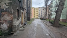 <p>Podw&oacute;rko na Ołbinie, między ulicami Rozbrat, Prusa, Sępa-Szarzyńskiego przed remontem</p>