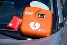 Konferencja prasowa dotycząca wyposażenia pojazdów MPK Wrocław w defibrylatory AED - 30.06.2025