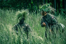 Żołnierze Dobrowolnej Zasadniczej Służby Wojskowej podczas "Wakacjach z wojskiem"