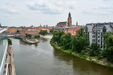 Panorama Wrocławia z Krupa Gallery znajdującej się na 8. piętrze budynku przy Księcia Witolda