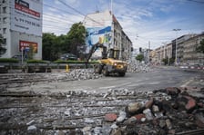 Wymiana rozjazdów tramwajowych na skrzyżowaniu Dubois z Pomorską (Nadodrze), 7 lipca 2025