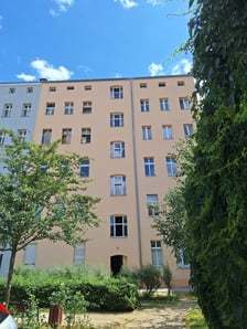 <p>Kamienica Jedności Narodowej 172 po remoncie, lipiec 2025</p>