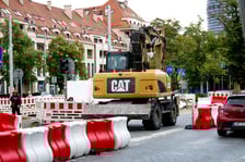 Prace na ul. Powstańców Śląskich we Wrocławiu, 15 lipca 2025