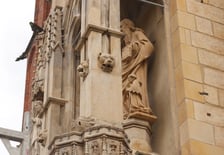 Portyk nad wejściem głównym do katedry wrocławskiej na Ostrowie Tumskim