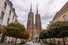 Portyk nad wejściem głównym do katedry wrocławskiej na Ostrowie Tumskim
