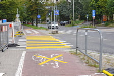 <p>Remont na skrzyżowaniu ulic Powstańc&oacute;w Śląskich i Jastrzębiej we Wrocławiu. 26.07.2025</p>