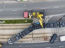 Zderzenie tramwaju z samochodem osobowym na ul. Dmowskiego, 28 lipca 2025 r
