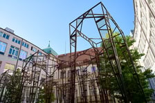 Dziedziniec w gmachu głównym Politechniki Wrocławskiej po modernizacji