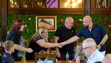 <p>Spotkanie w Restauracji Letnia w Zoo Wrocław z rodzinami zastępczymi i osobami prowadzącymi rodzinne domy dziecka&nbsp;</p>