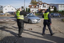 Na parking wojskowy przy cmentarzu Osobowickim tylko bez kamer samochodowych