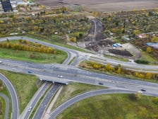 <p>Widok na teren budowy Wschodniej Obwodnicy Wrocławia od strony al. Karkonoskiej&nbsp;</p>