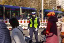 Poranek na cmentarzu Osobowickim, 1 listopada 2025