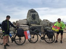 J&J dookoła Polski. Są już na półmetku i zapraszają na spotkanie w CAL na Maślicach | ZDJĘCIA