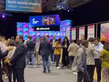 <p>Web Summit 2025 - startupy z Wrocławia i regionu prezentują się na stoisku Dolnego Śląska</p>