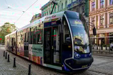 <p>Na zdjęciu BookTram, czyli specjalny tramwaj akcji &bdquo;Wrocław czyta&rdquo;</p>
