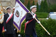 <p class="MsoNormal">Uroczystość złożenia kwiat&oacute;w pod Pomnikiem Martyrologii Profesor&oacute;w Lwowskich w sobotę 15 listopada</p>