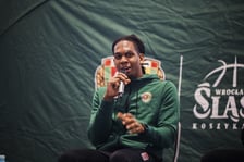 Koszykarze Śląska Wrocław odwiedzili uczniów V LO