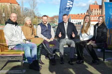 Odsłonięcie Ławeczki Życzliwości na bulwarze Xawerego Dunikowskiego, 21 listopada 2025