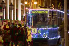 <p>"Światełkowy Tramwaj" w 2024 roku cieszył się ogromnym zainteresowaniem&nbsp;</p>