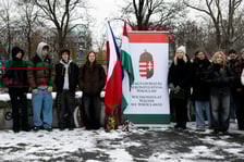 <p>Odsłonięcie dw&oacute;ch nowych krasnali na Bulwarze Słonecznym</p>