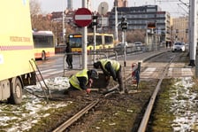 Naprawa torowiska na Legnickiej przy pl. Jana Pawła II