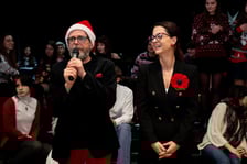 Spotkanie w ramach akcji MOPS "Paczki Dobrych Relacji" w domu parafialnym na Karłowicach