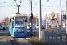Od poniedziałku 15 grudnia tramwaje jeżdżą normalnie na Gaj i wróciły na Tarnogaj. Zdjęcie z 15 grudnia
