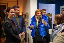 <p>Wiceprezydent Renata Granowska podczas spotkania z mieszkańcami w Centrum Aktywności Lokalnej na Swojczycach</p>