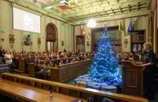 <p>Choinka Marzeń 2025 we wrocławskim Ratuszu</p>
