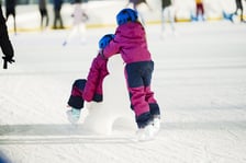 <p>W sobotę 27 grudnia wrocławianie ślizgali się na lodowisku przy ul. Jaksonowickiej</p>