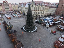 Opustoszały Wrocław w noworoczne przedpołudnie 1 stycznia 2026 roku