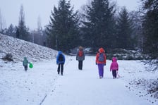 <p>Zimowe aktywności na G&oacute;rce Oporowskiej</p>