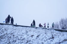 <p>Zimowe aktywności na G&oacute;rce Oporowskiej</p>