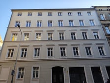 Remont elewacji kamienicy przy ul. Dworcowej 10 na Przedmieściu Oławskim