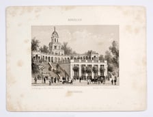 Pocztówka z dawnych czasów z zabudową wzgórza: pawilonem, kolumnadą i belwederem z glorietą