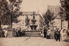 Historyczne zdjęcie rekonstruowanego Neptuna