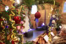 <p>Wsp&oacute;lne kolędowanie w dawnym kości&oacute;lku św. Jana Nepomucena, stojącym w Parku Szczytnickim. Wrocław, 24.01.2026</p>