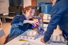 Wolontariusze w sztabie WOŚP w barze Barbara