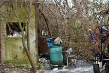 <p>Interwencja straży miejskiej, MOPS czy streetworker&oacute;w polega na przedstawieniu oferty wrocławskich ośrodk&oacute;w dla os&oacute;b w kryzysie bezdomności</p>