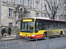 Autobus zastępczy na tramwaj na ul. Powstańców Śląskich