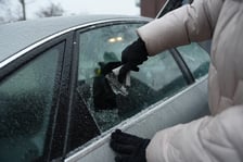 <p>Uwaga, trudne warunki na drogach! Utrudnienia dla pasażer&oacute;w komunikacji, 5 luty 2026 r.</p>