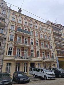 Kamienica przy ul. Kluczborskiej 12 we Wrocławiu po metamorfozie