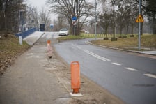 Widok na skrzyżowanie ulic Na Grobli, Okólnej i Międzyrzeckiej